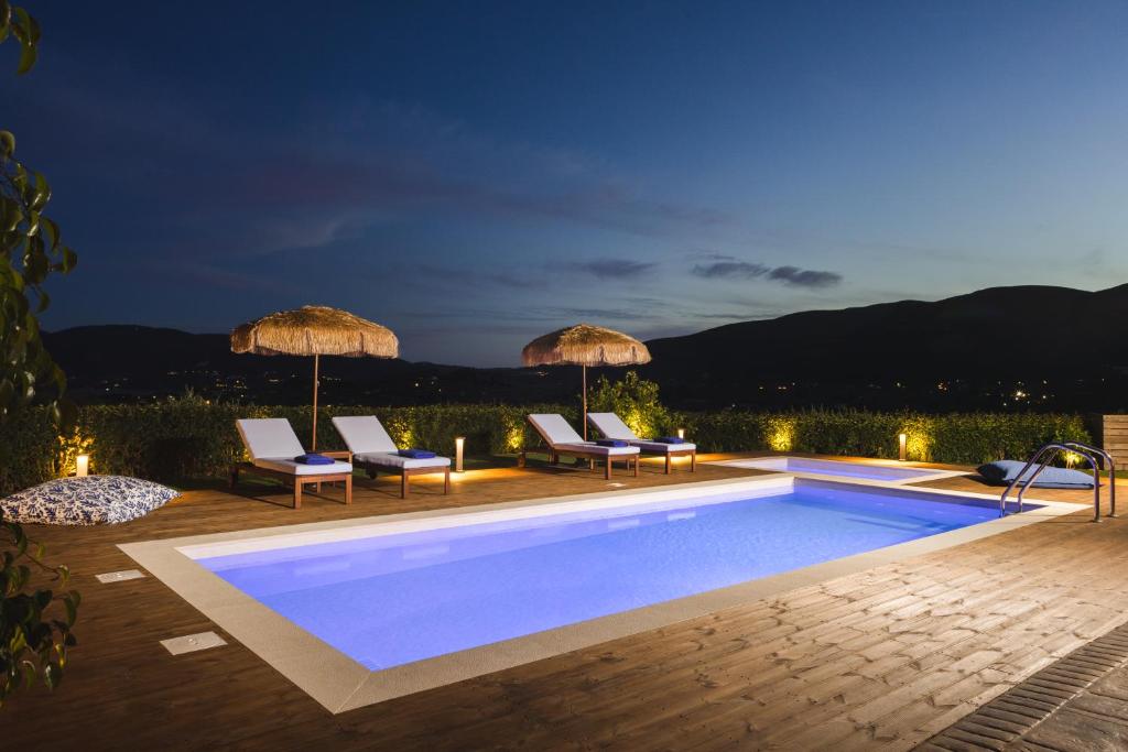 Bazén v ubytování Diomani Maison - Private Pool & Sea View, by ZanteWize nebo v jeho okolí
