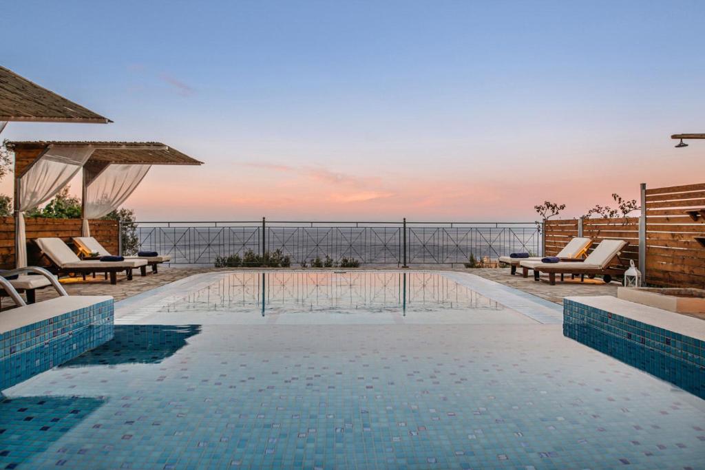 Bazén v ubytování Emerald Villas & Suites - The Finest Hotels Of The World nebo v jeho okolí