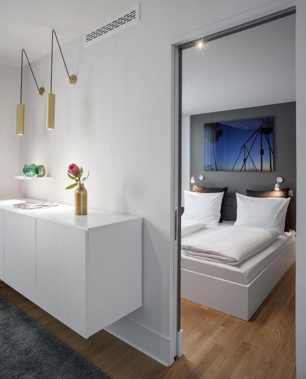 
One-Bedroom Apartment L
