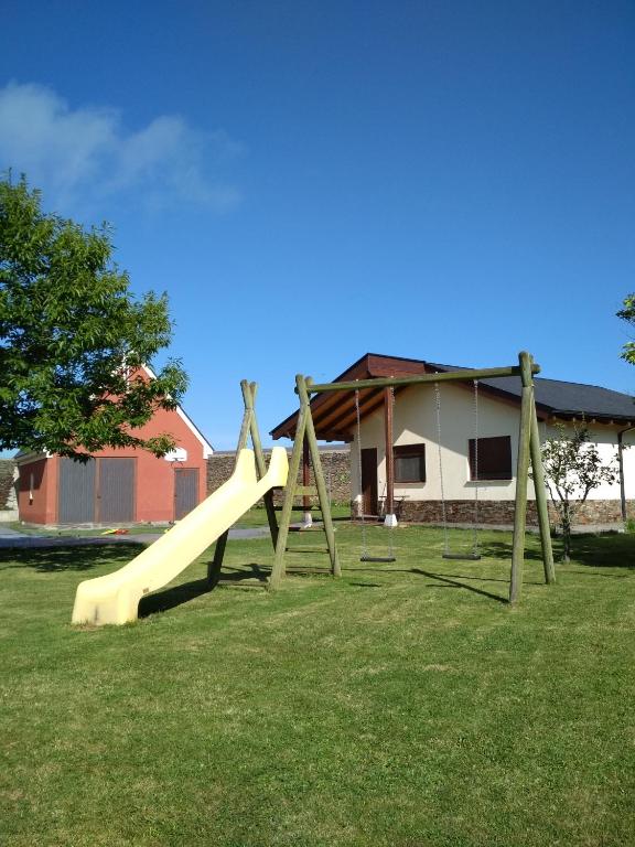 Apartamentos Rurales Casa Fonso, Navia – Precios actualizados ...