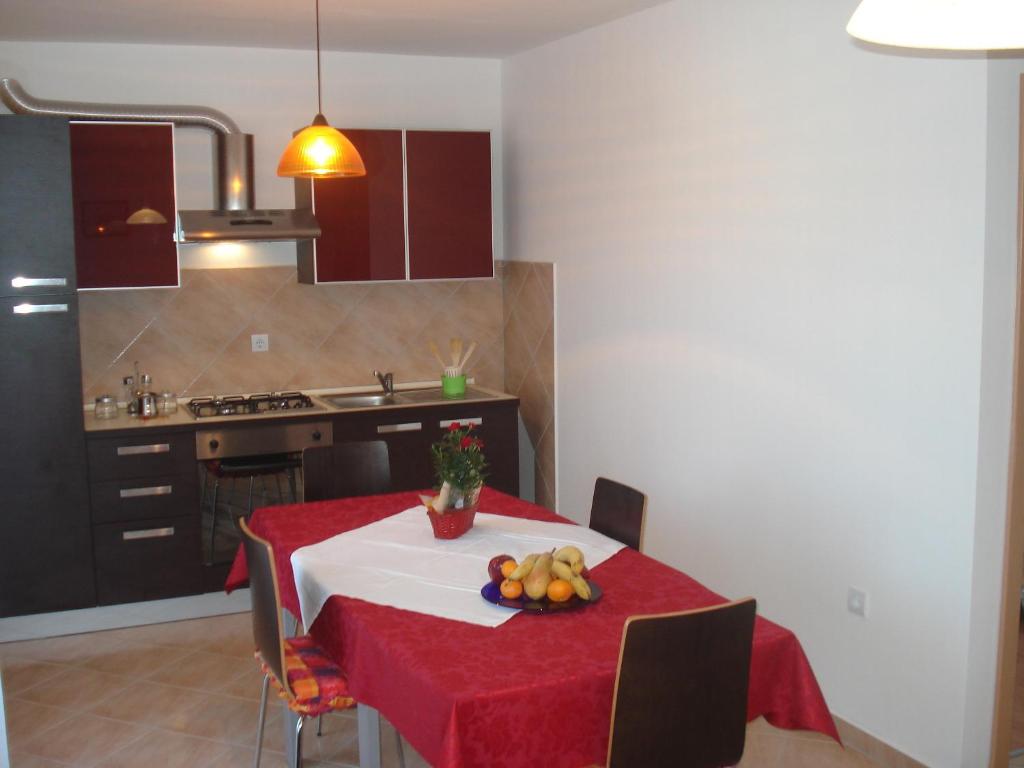 Apartments Buzleta II - One-Bedroom Apartment With Terrace