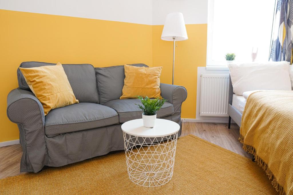 FullHouse - Magdeburg - L36 Yellow Apartment - Appartement D'une Chambre