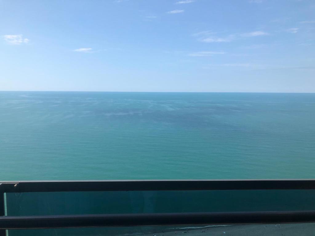 Orbi beach tower 70m with panorama sea and parc view