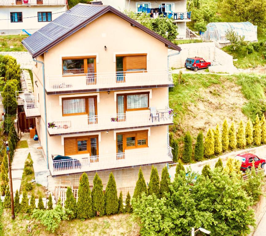 Budova, kde se apartmán nachází