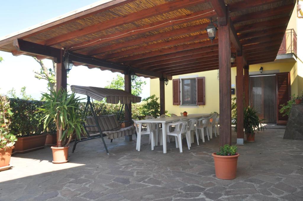 Patio alebo iná vonkajšia časť ubytovania Podere Calistri