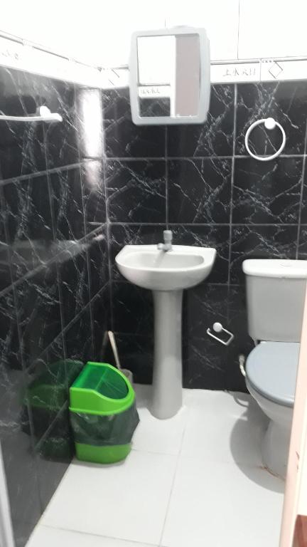  Em Família Pousada