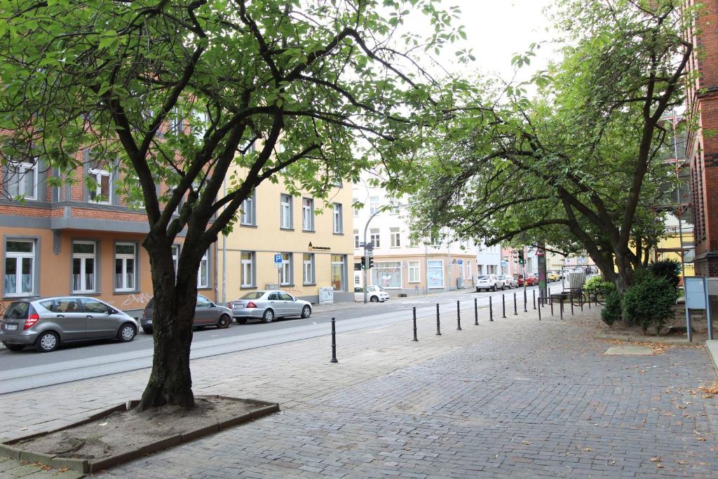 Zentrale Ferienwohnung mit Gartennutzung - Appartamento Con 2 Camere Da Letto
