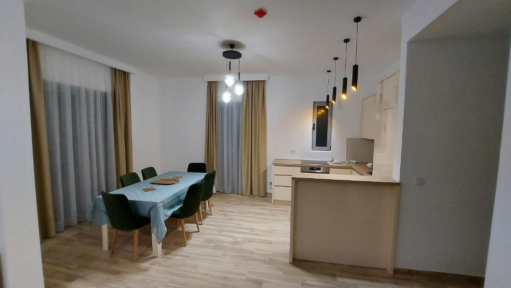 Fotografija u galeriji objekta Hotel Kaligrosh u Sutomoru