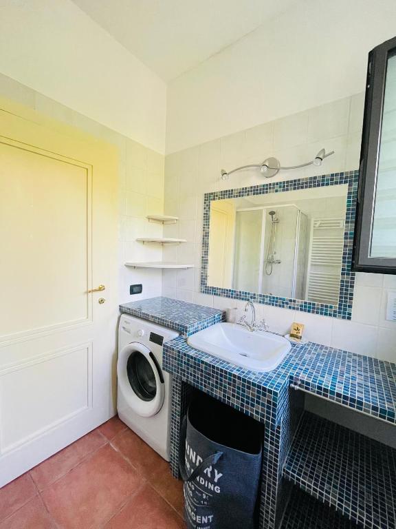 Kuchyňa alebo kuchynka v ubytovaní La casa di Giulia Apartment with air conditioning, wifi and private parking