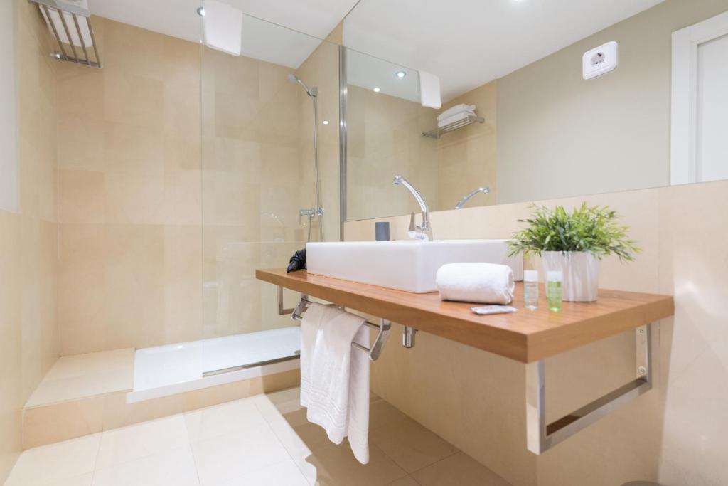 Senator Barcelona Apartments - Resim 15