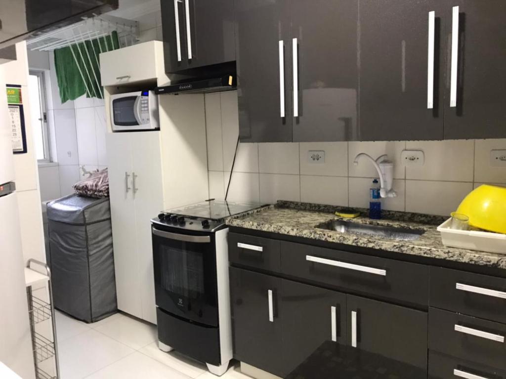  APARTAMENTO ENSEADA/GUARUJÁ