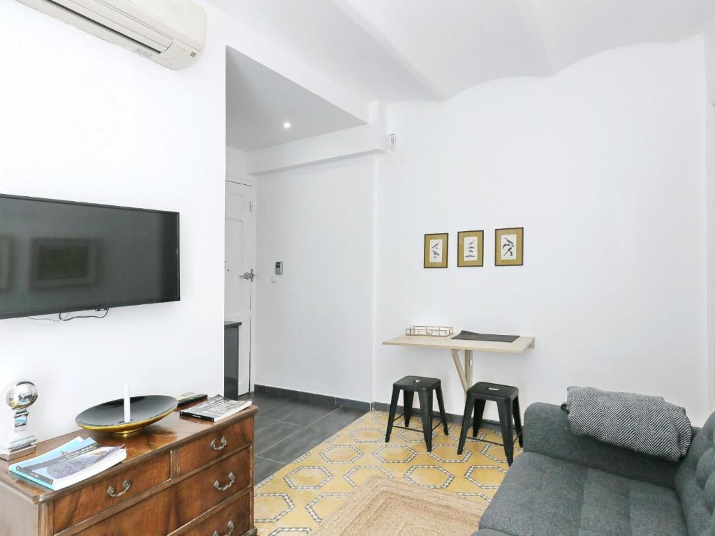 Casa nanit apt a, LHospitalet de Llobregat – Precios ...