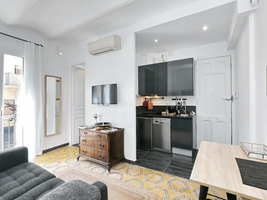 Casa nanit apt a, LHospitalet de Llobregat – Precios ...