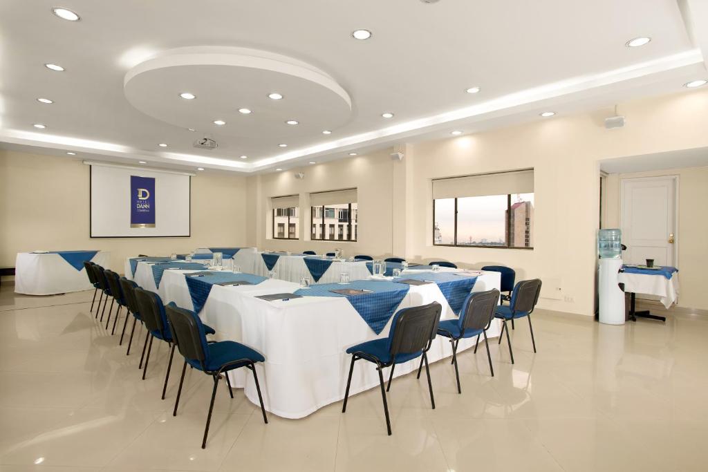 Posezení v ubytování Hotel Dann Combeima
