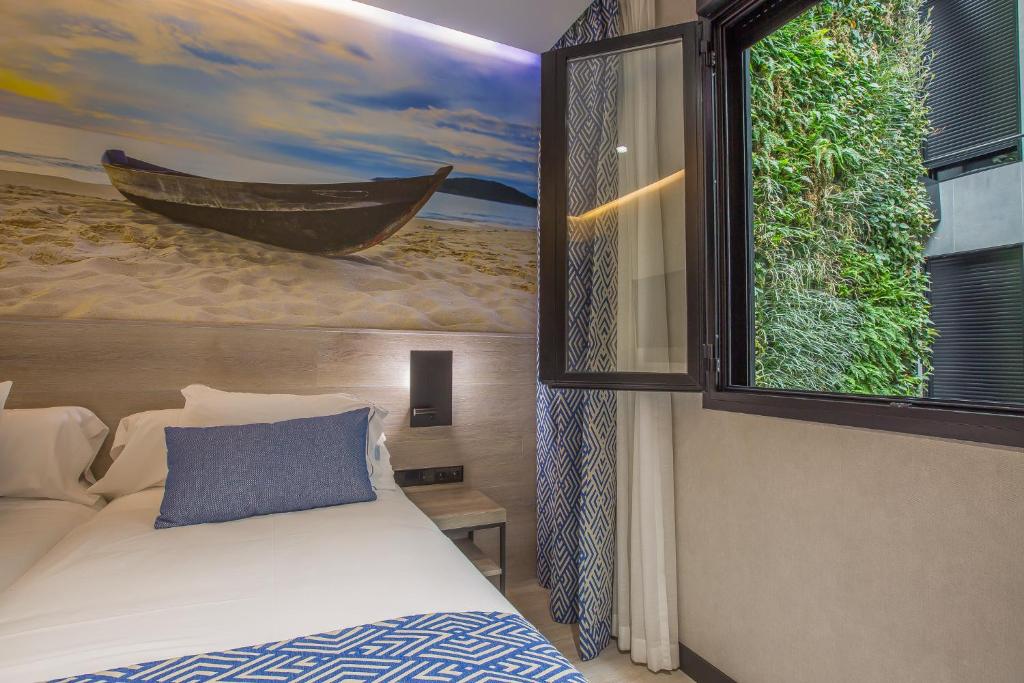 Hotel Brö-Adults Recommended - 13