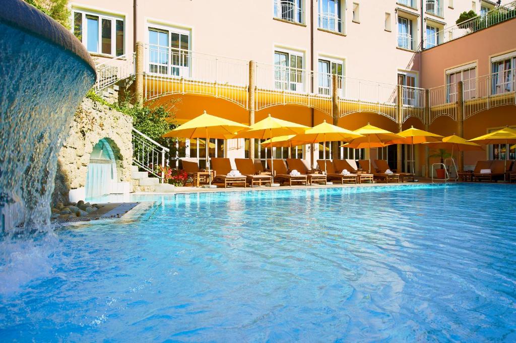 Bazén v ubytování Hotel Maximilian nebo v jeho okolí