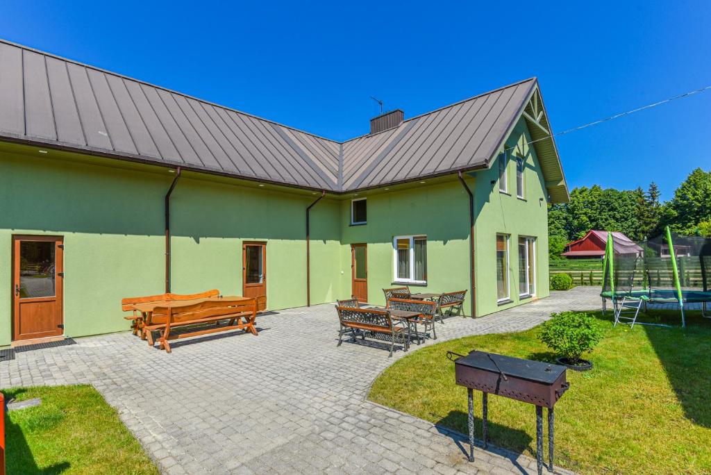 Budova, kde se chata nachází