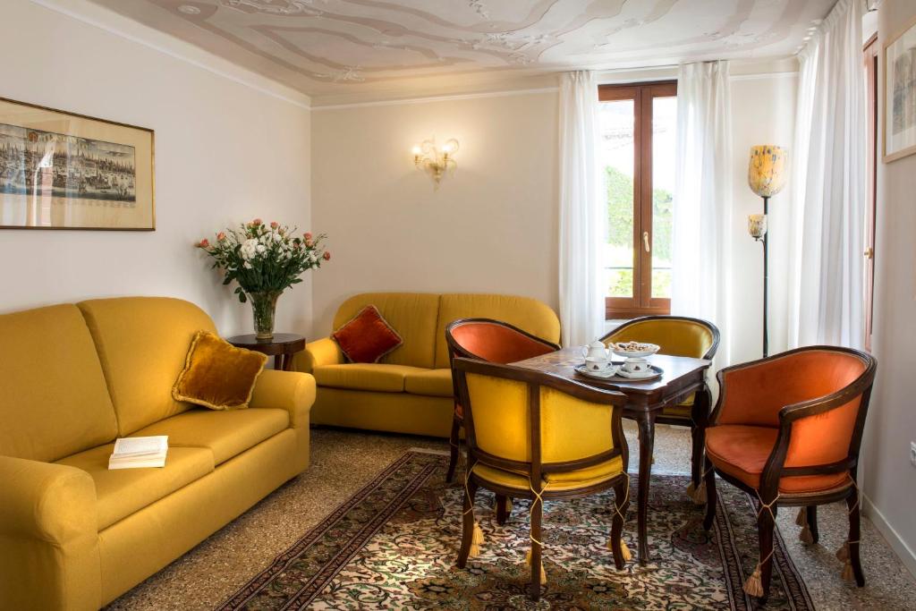 Hotel Agli Alboretti - Resim 20