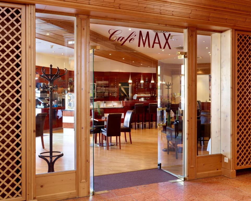 Restaurace v ubytování Hotel Maximilian