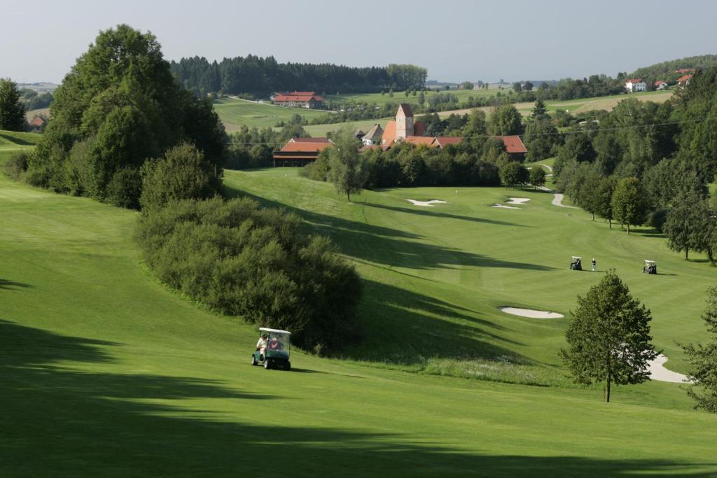 Golf v hotelu nebo okolí