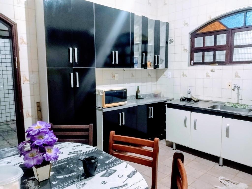  Casa Temporada a 3 quadra da Praia