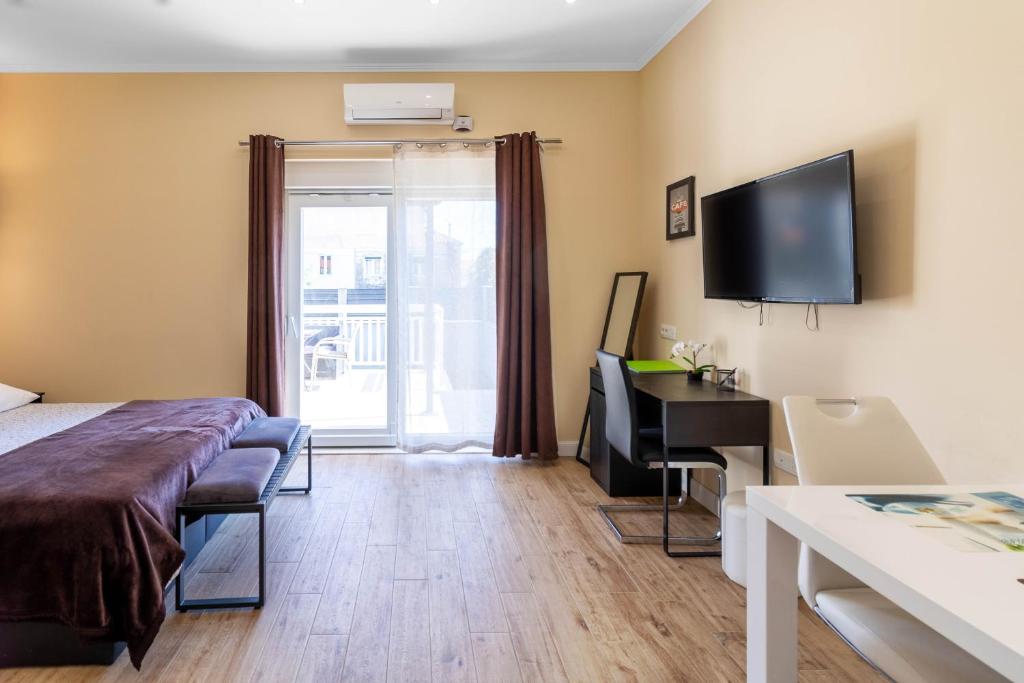 TV a/nebo společenská místnost v ubytování StaySplitBay