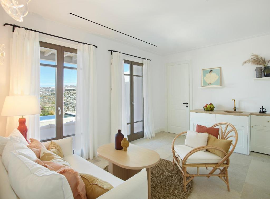 Posezení v ubytování Bonzoe Suites & Villas
