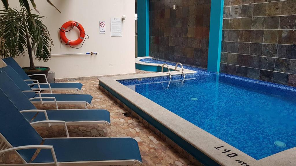 Bazén v ubytování HOTEL OLIBA Boca del Rio nebo v jeho okolí