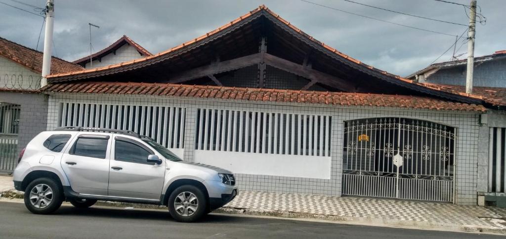  Casa Temporada a 3 quadra da Praia