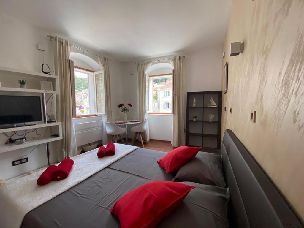 TV a/nebo společenská místnost v ubytování Apartman Torre