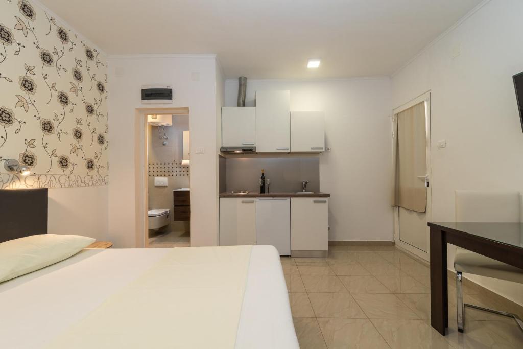 Apartments Orlic - Estudio Con Terraza