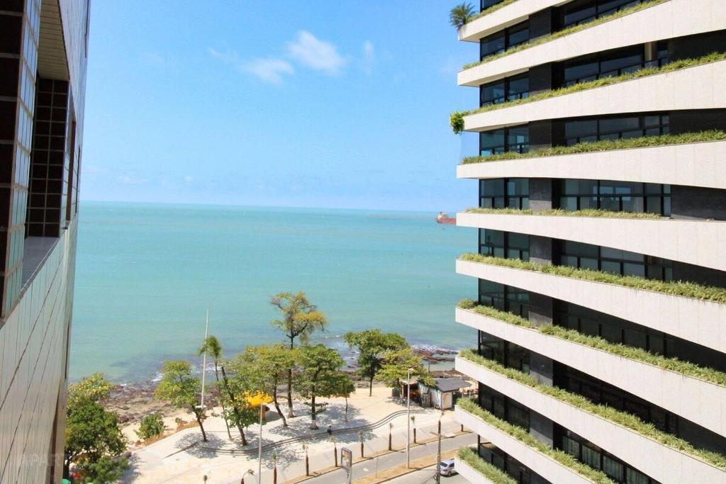  Flat Moderno Blue Tree na Beira Mar por Carpediem