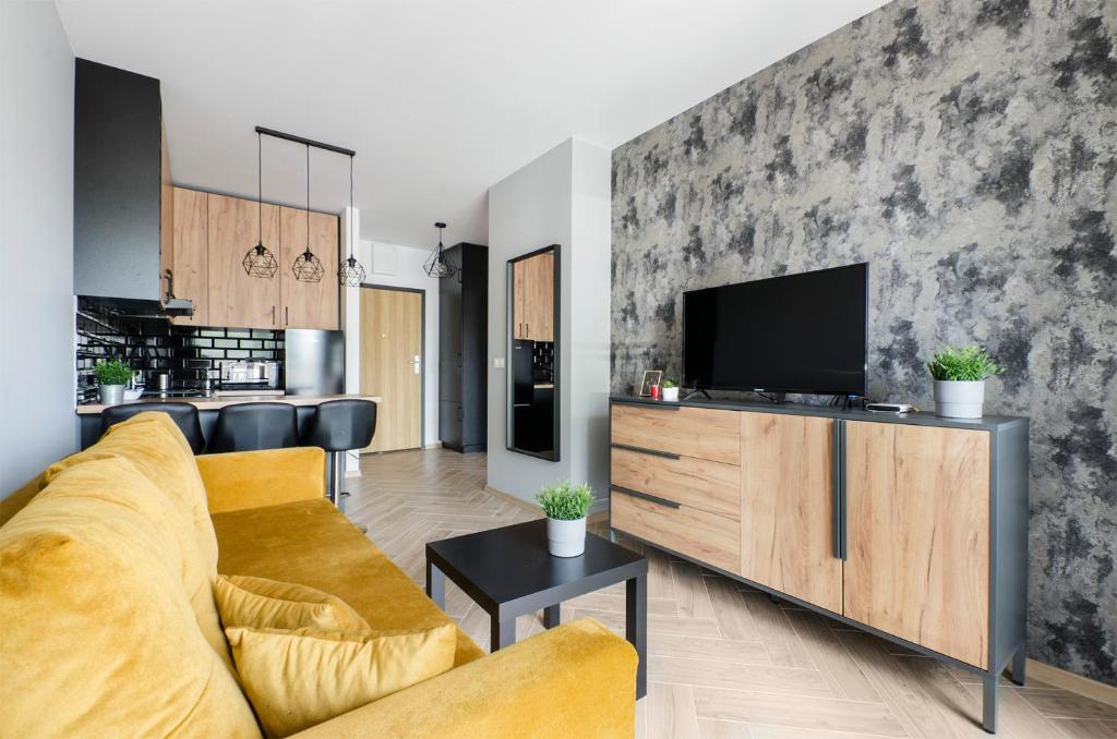 ApartHouse Fabryczna - One-Bedroom Apartment