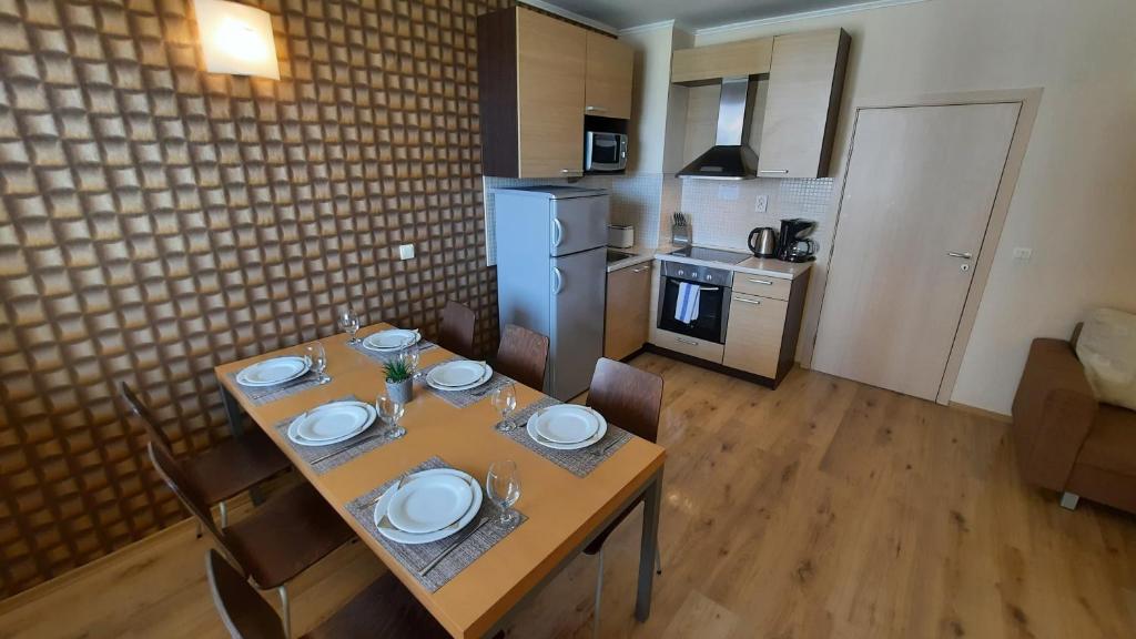 Kuchyň nebo kuchyňský kout v ubytování Obzor Beach Resort Apartment G-109