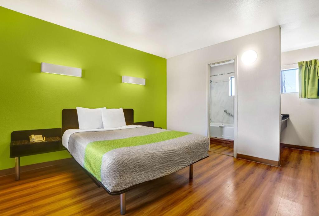 Postel nebo postele na pokoji v ubytování Motel 6-Payson, AZ