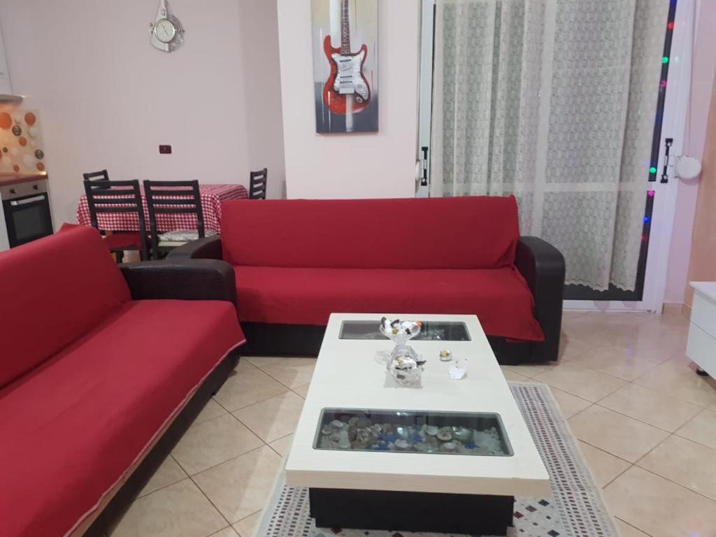 LUXURY SEASIDE APARTMENT WITH TWO BEDROOMS 130 meter - Imazhi 12