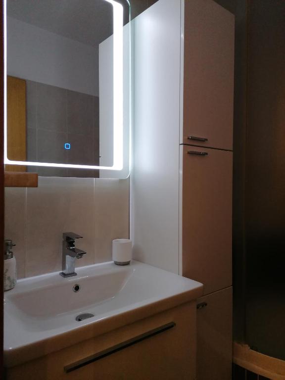 Kúpeľňa v ubytovaní Apartman Lucy
