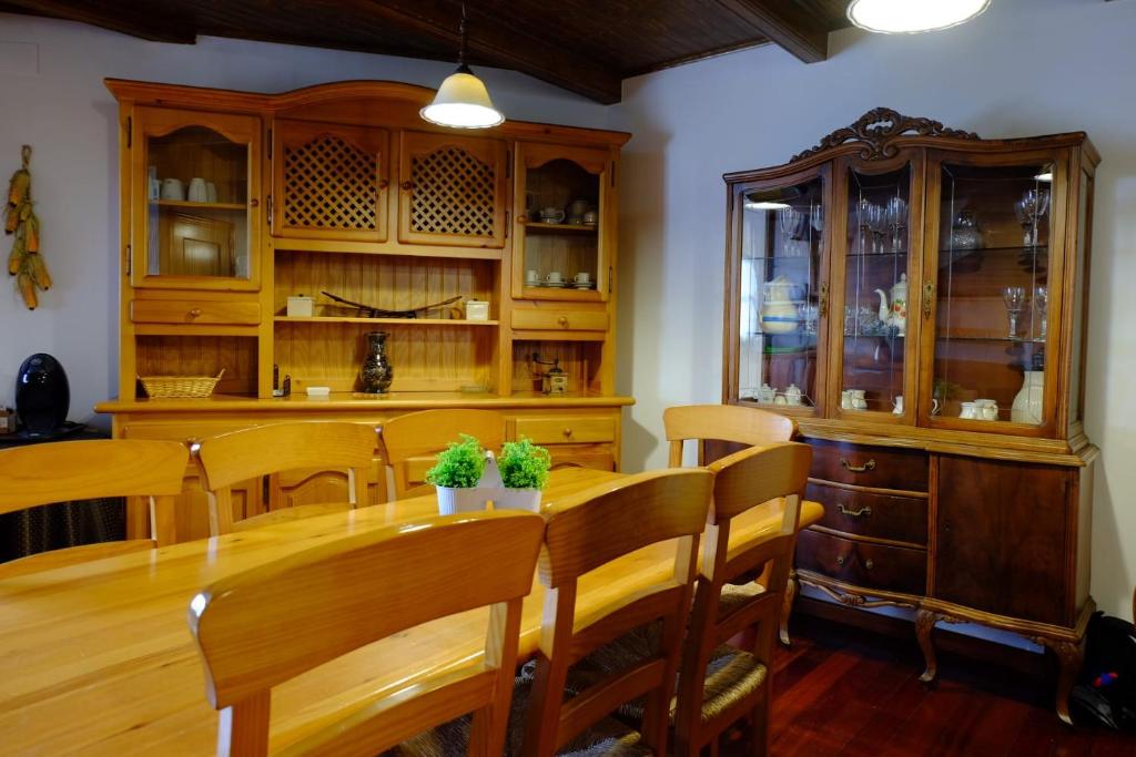 Kuchyň nebo kuchyňský kout v ubytování Apartamento rùstico Escunhau