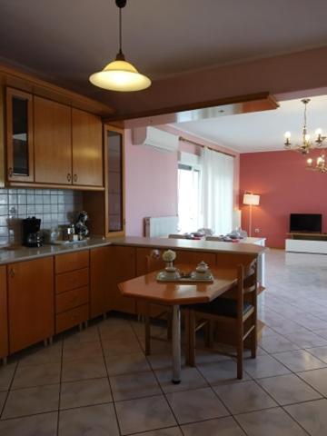 A kitchen or kitchenette at Precious Diamond with view - parking place and superfast WiFi
