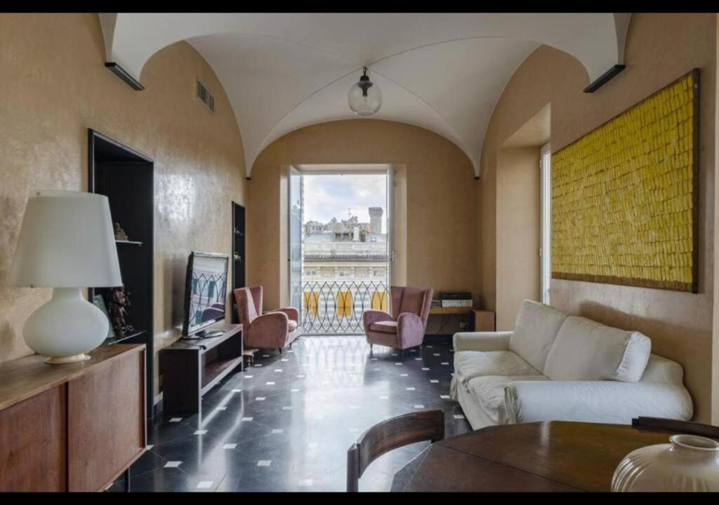 Setusvæði á JOIVY Exclusive Flat for 6 near Cathedral of Genoa