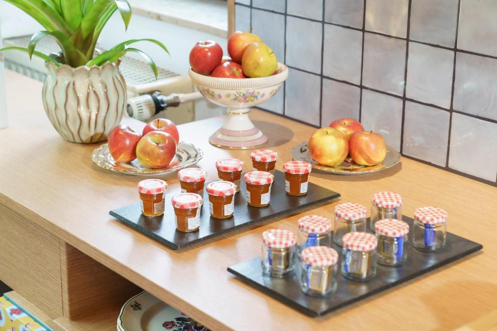 Tante ALMA's Kölner Hotel - Resim 11