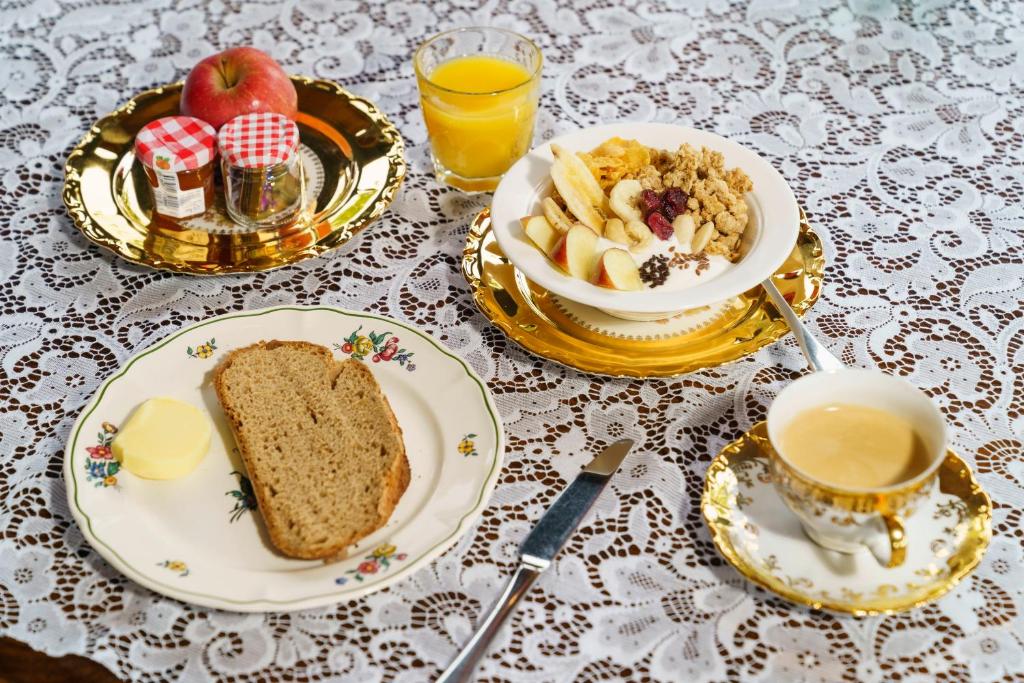 Tante ALMA's Kölner Hotel - Resim 4