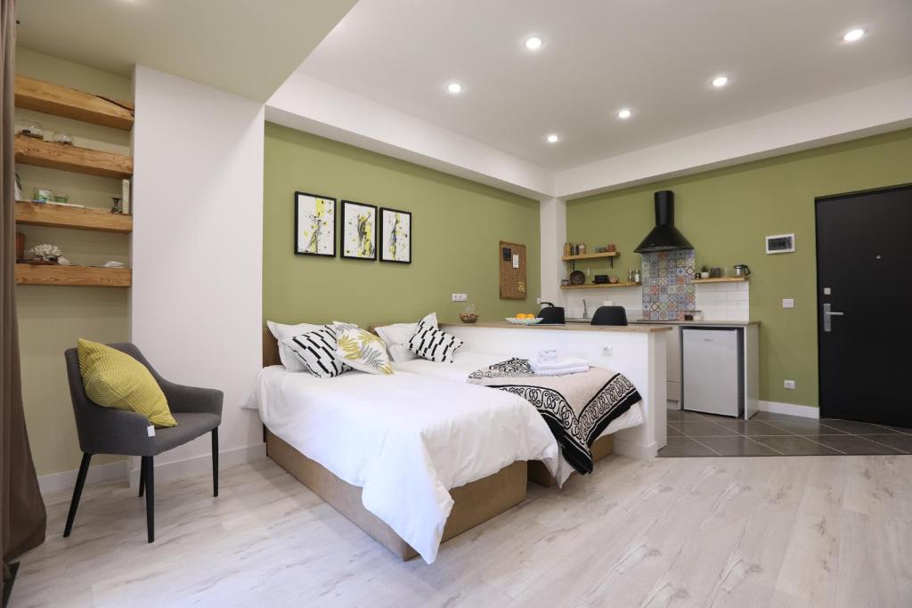 Kuchyň nebo kuchyňský kout v ubytování hotelise I Green-Rose Studio