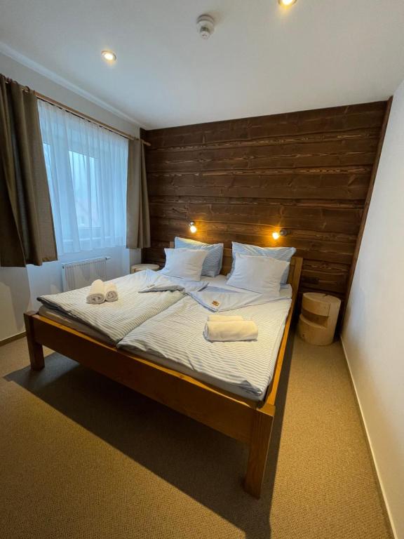 Hotel Kristian - Quarto Triplo Conforto