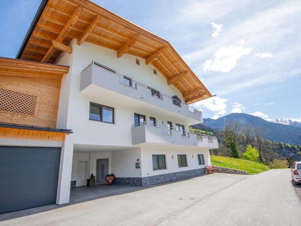 Nespecifikovaný výhled na hory nebo výhled na hory při pohledu z apartmánu