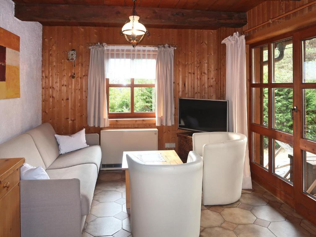 TV a/nebo společenská místnost v ubytování Holiday Home Luna by Interhome