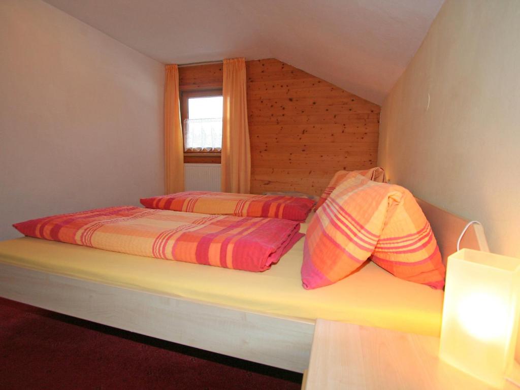 Posteľ alebo postele v izbe v ubytovaní Apartment Sonnenheim-2 by Interhome