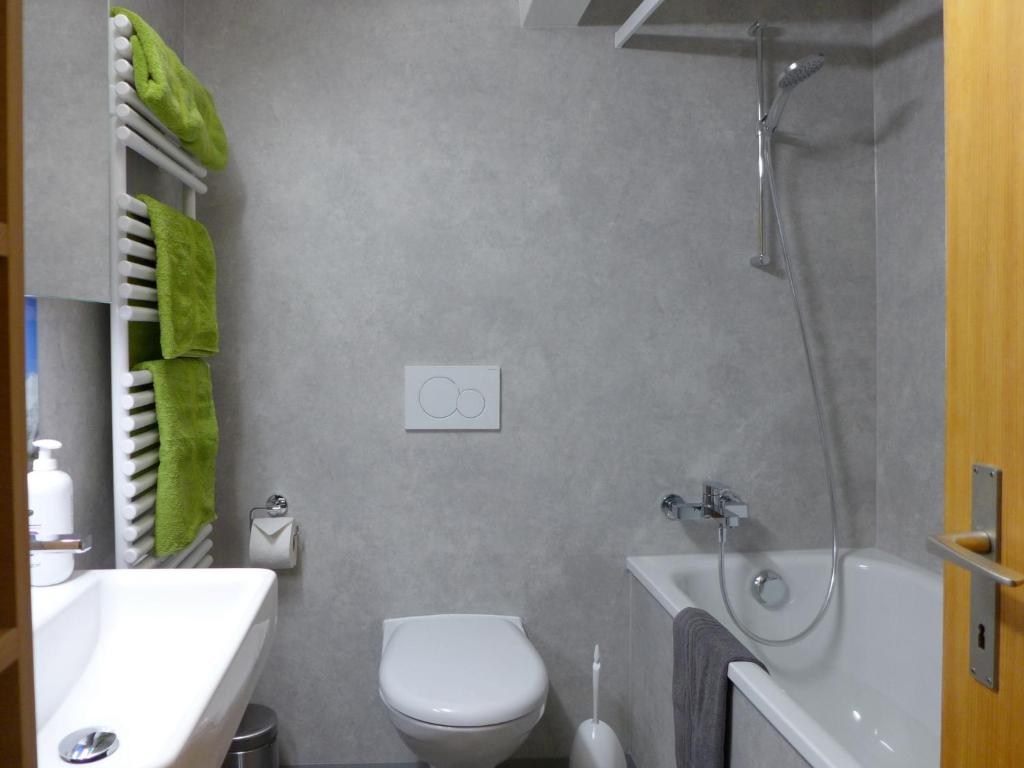 Koupelna v ubytování Apartment Stocki by Interhome
