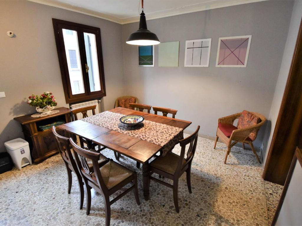 رزرو هتل، آپارتمان Casa San Vio توسط Interhome | 09197245266