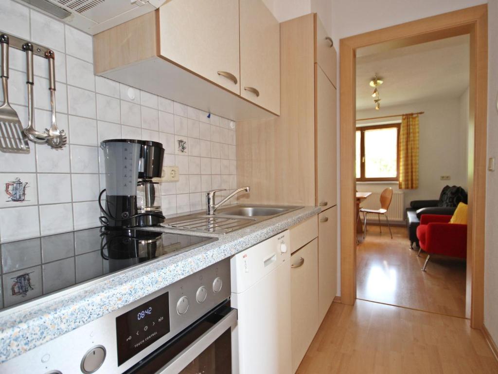 Kuchyňa alebo kuchynka v ubytovaní Apartment Handle-3 by Interhome